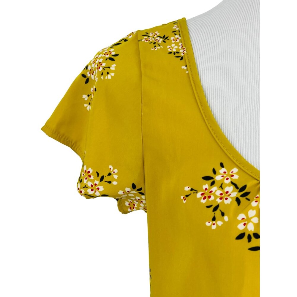 NWT Vintage Y2K Charlotte Russe Yellow Floral Print Cutout Open Back Blouse Top - Picture 2 of 10